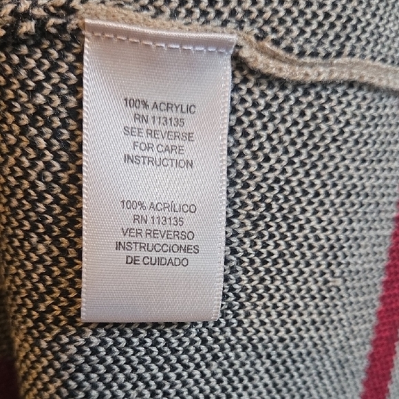 Leo & Nicole Black and White Knit Vest - Picture 3 of 6